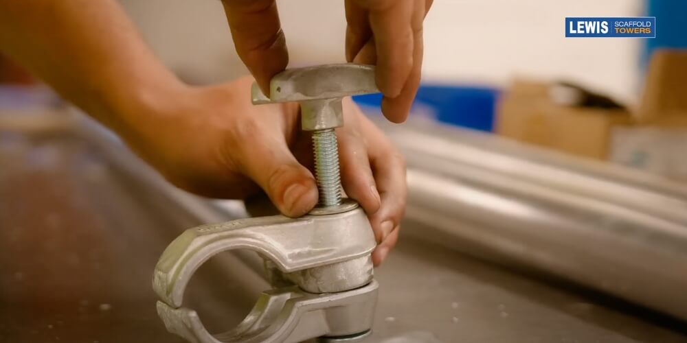 installing clamps stabilisers